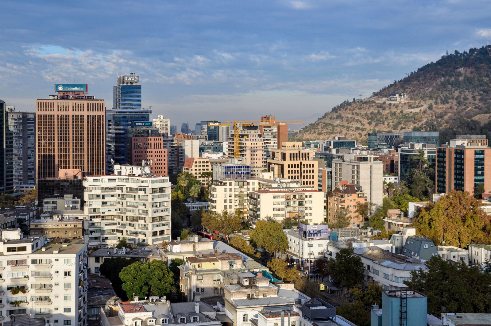 Vista panorámica de la cordillera de los Andes cerca de Santiago de Chile