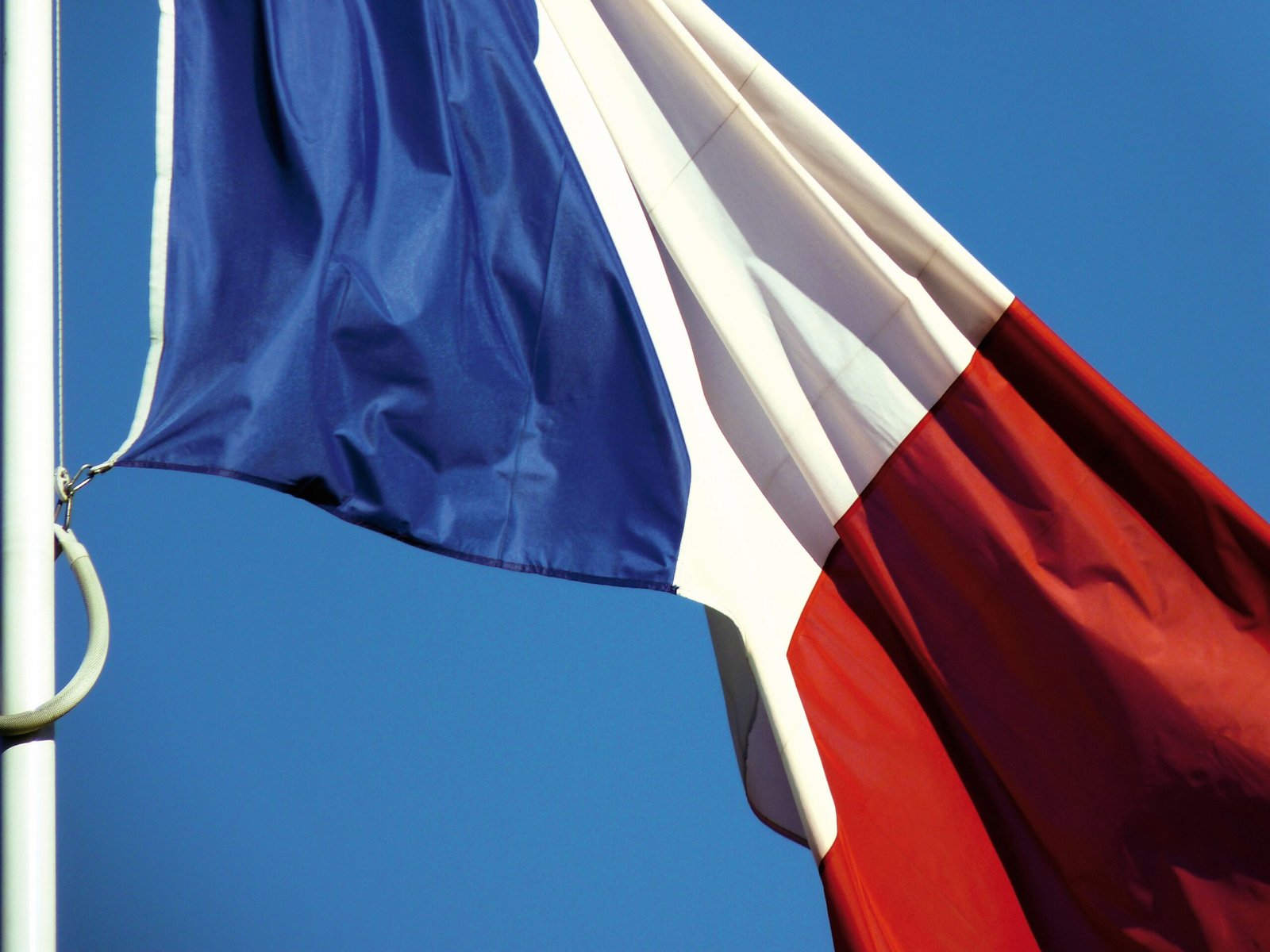 Transporte en París y consejos para viajar a Francia con seguridad en 2026